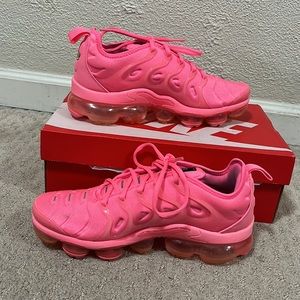 Nike Women’s Air VaporMax Plus Shoes (NWB)